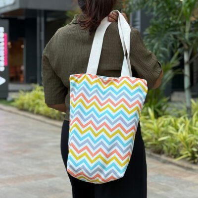 Multi Zig Your Everyday Tote