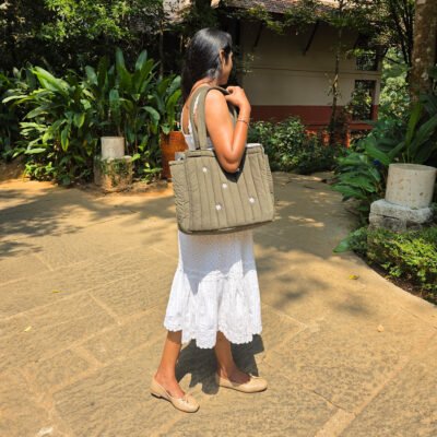 Olive and Daisy Box Tote